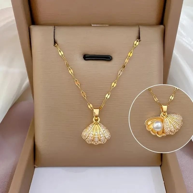 Exquisite And Fashionable Pendant Necklace, Gift For Men And Women