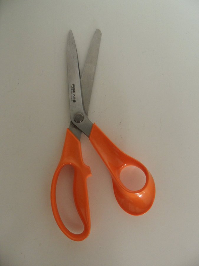 Fiskars Classic universalsax orange stor modell L 24 cm