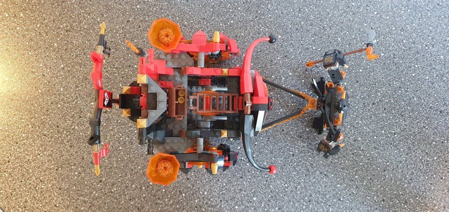 LEGO Nexo Knights 70316 - Jestro's Evil Mobile