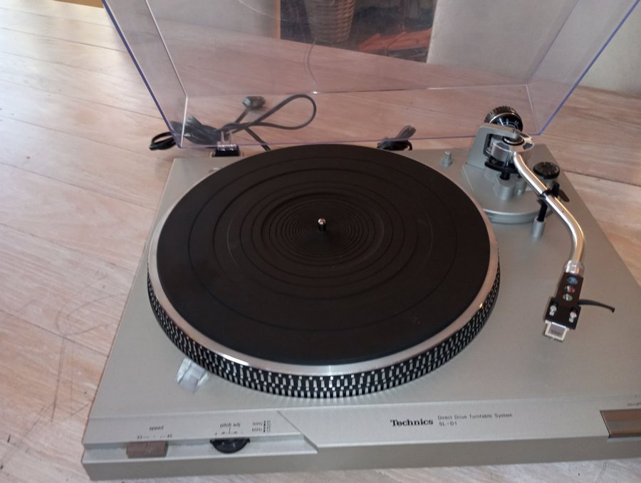 Technics SL-D2 vinylspelare