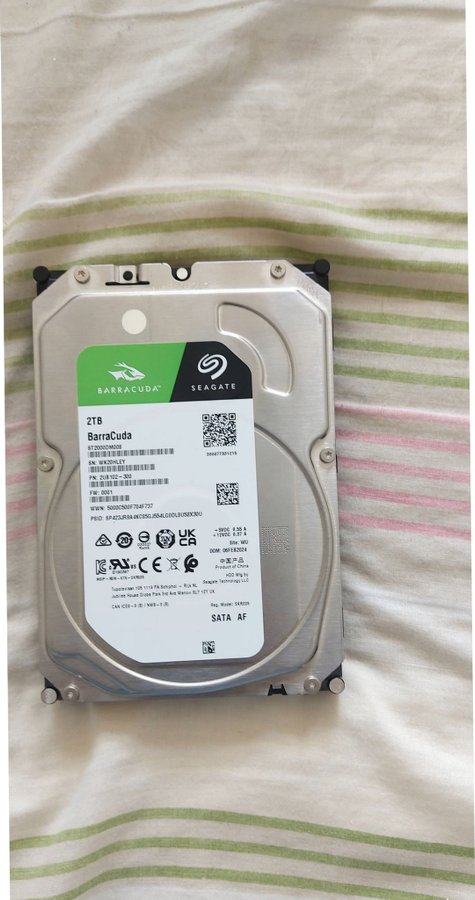 BARRACUDA Seagate Hårddisk 2 TB nytt skick