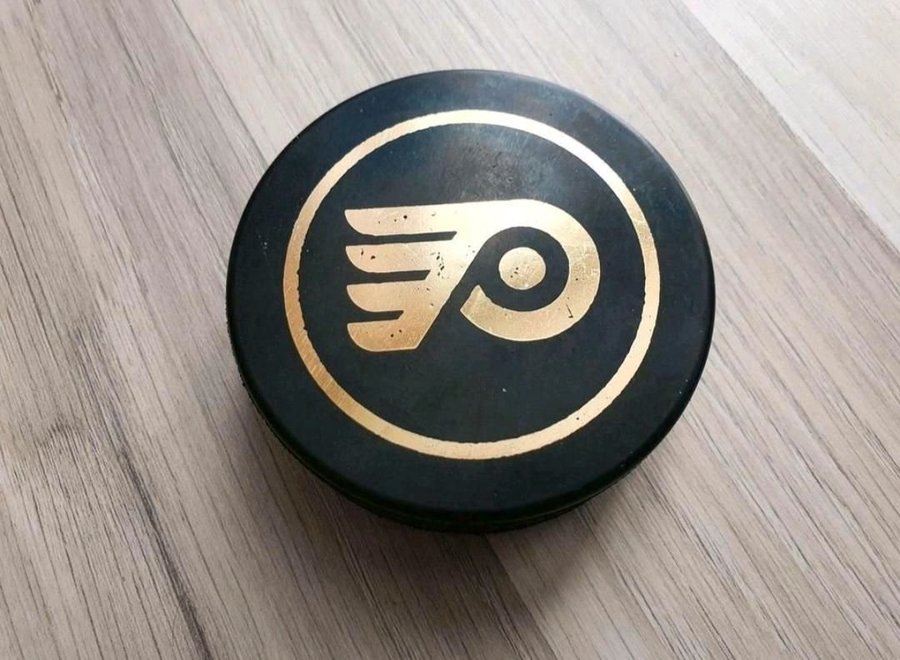 Eishockey Puck NHL Philadelphia Flyers made in Slowakei