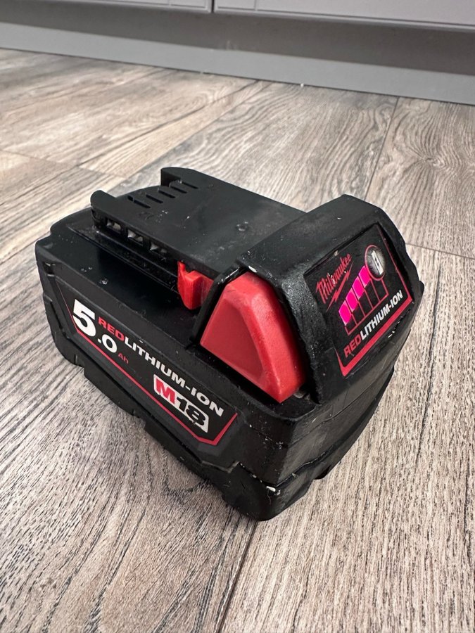 Milwaukee M18B5 M18 5.0 Ah batteri