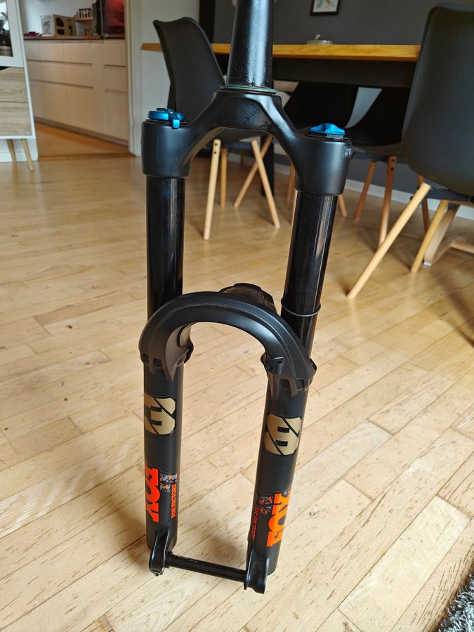 Fox Performance Series 38 Float 27.5 170mm Grip