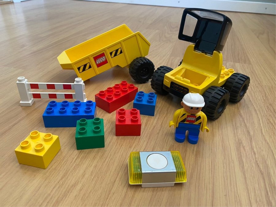 LEGO Duplo 2808 Dumper Lastbil med släp ljud och ljuseffekter batteri 1999