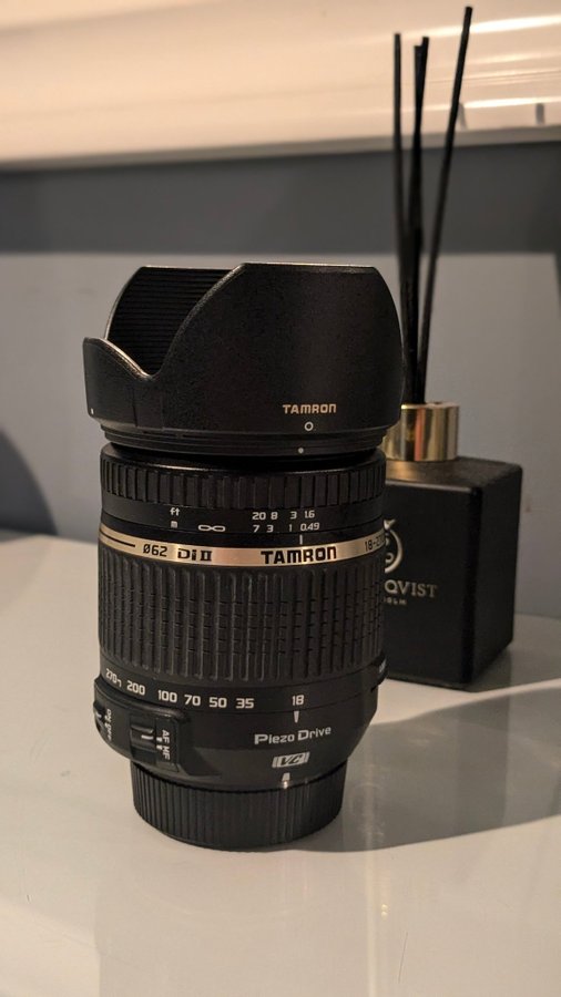 Tamron 18-270mm F/3.5-6.3 Di II VC PZD Objektiv