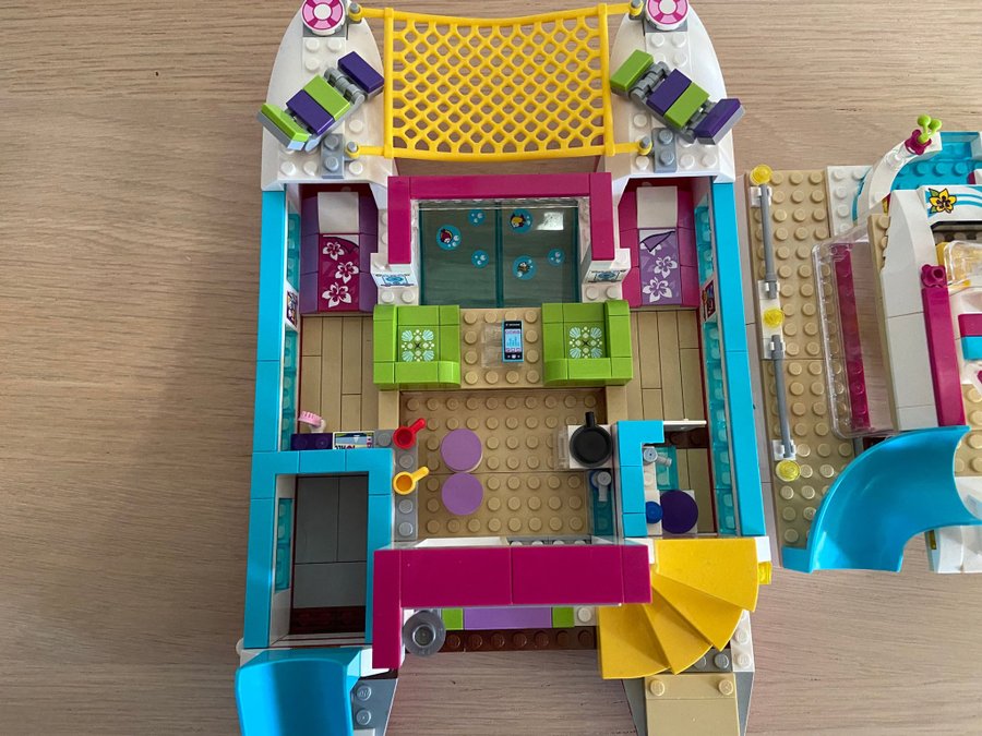 LEGO Friends 41317 - Lyxig Katamaran