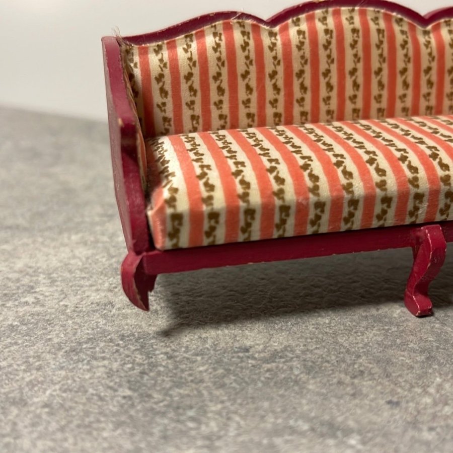 Lundby/Brio/dockskåp - soffa renoveringsbehov reservdel