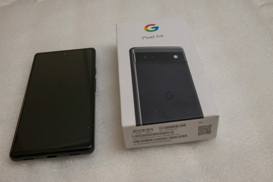 Google Pixel 6a uppackat men lite avvänd nästan som ny