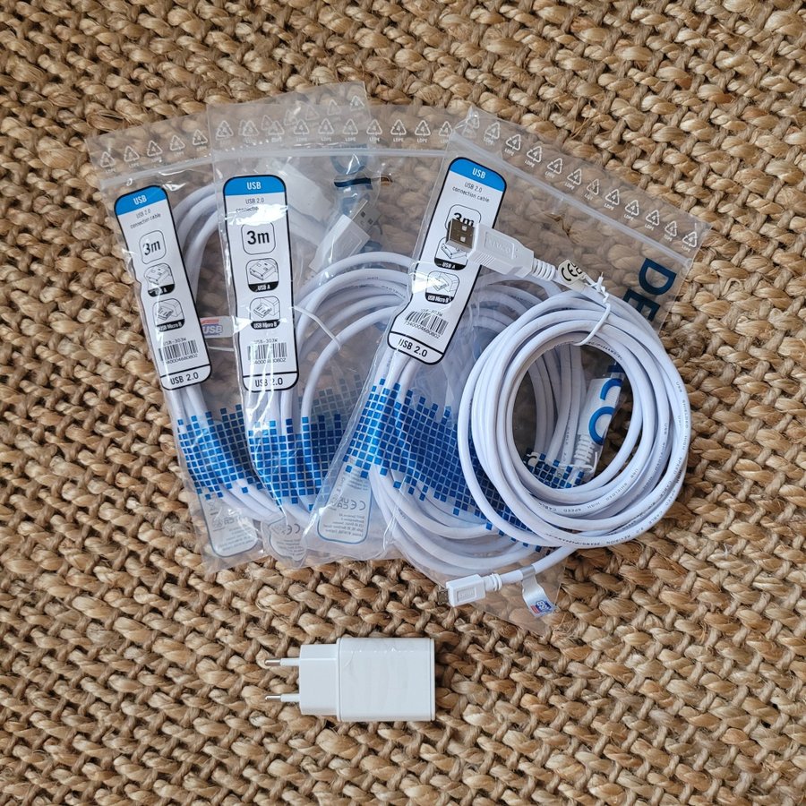 Paket 4 USB-kablar Micro-usb om 3 meter och 1 strömadapter