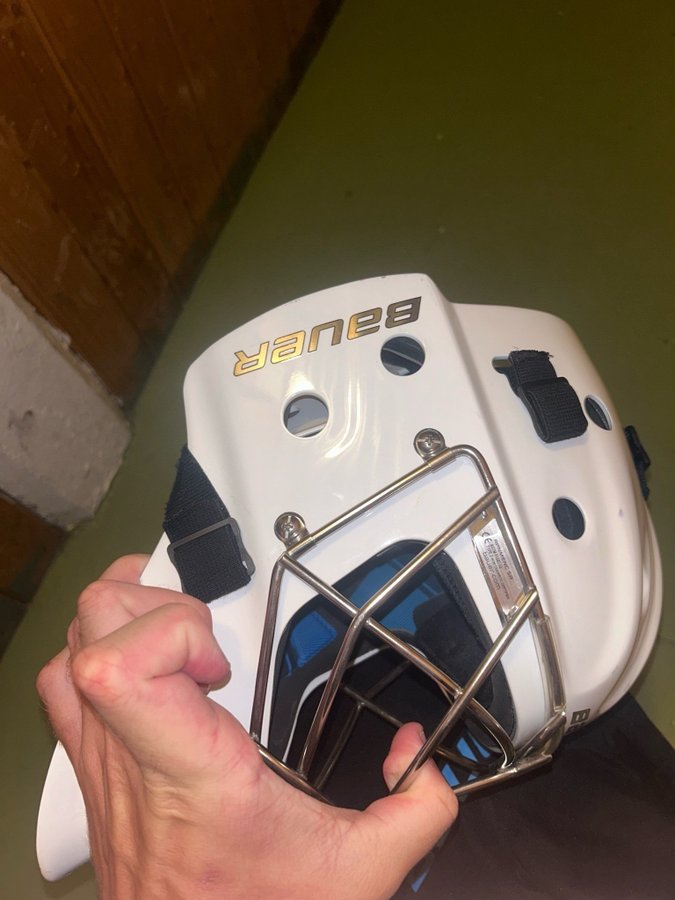 Bauer Goalie Mask