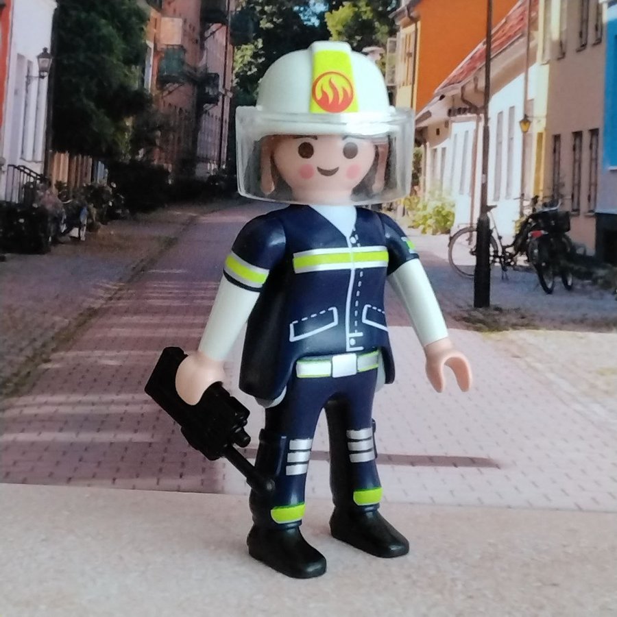 Playmobil kvinnlig brandman (9855)