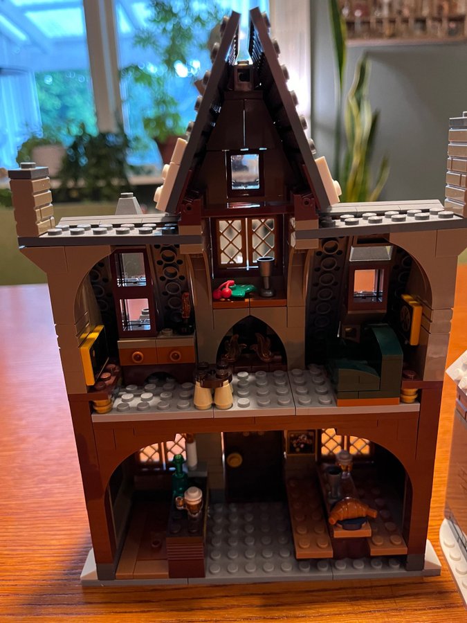 LEGO Harry Potter 76388 - Hogsmeade Village Visit