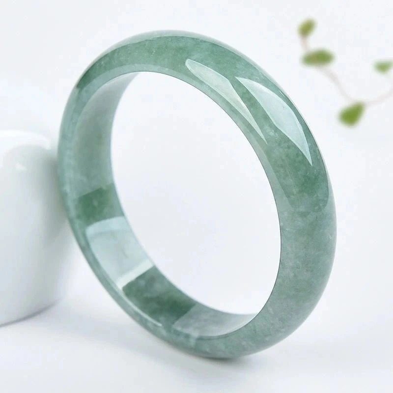 Women's natural jade bracelet bangle