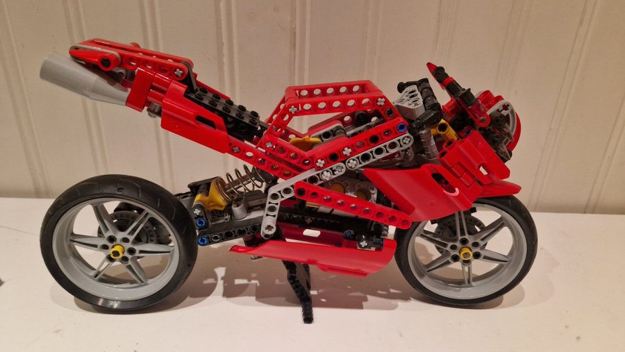 Lego Technic 8420 - Superbike