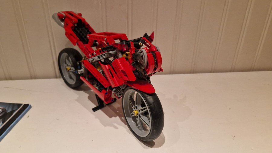 Lego Technic 8420 - Superbike