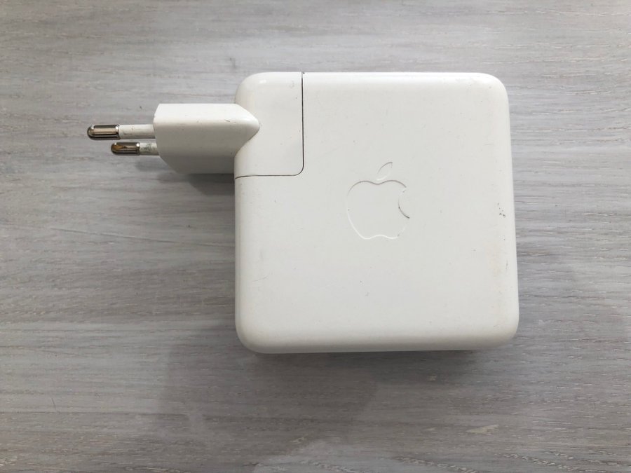 Apple 61 Watt USB-C strömadapter A1718