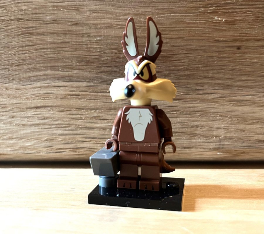 Lego Minifigur: Wile E Coyote från Looney Tunes