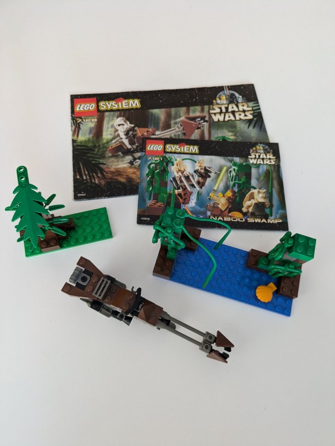 LEGO Star Wars Naboo Swamp och Endor Speeder Bikes