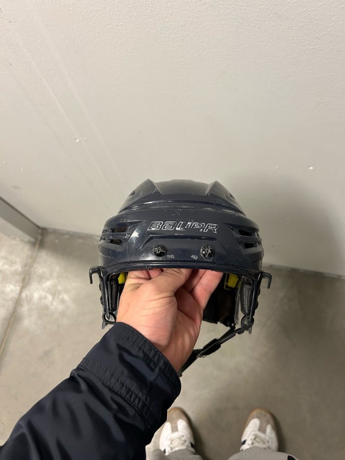 Bauer Reakt Ishockeyhjälm Storlek 6 5/8 - 7 1/8