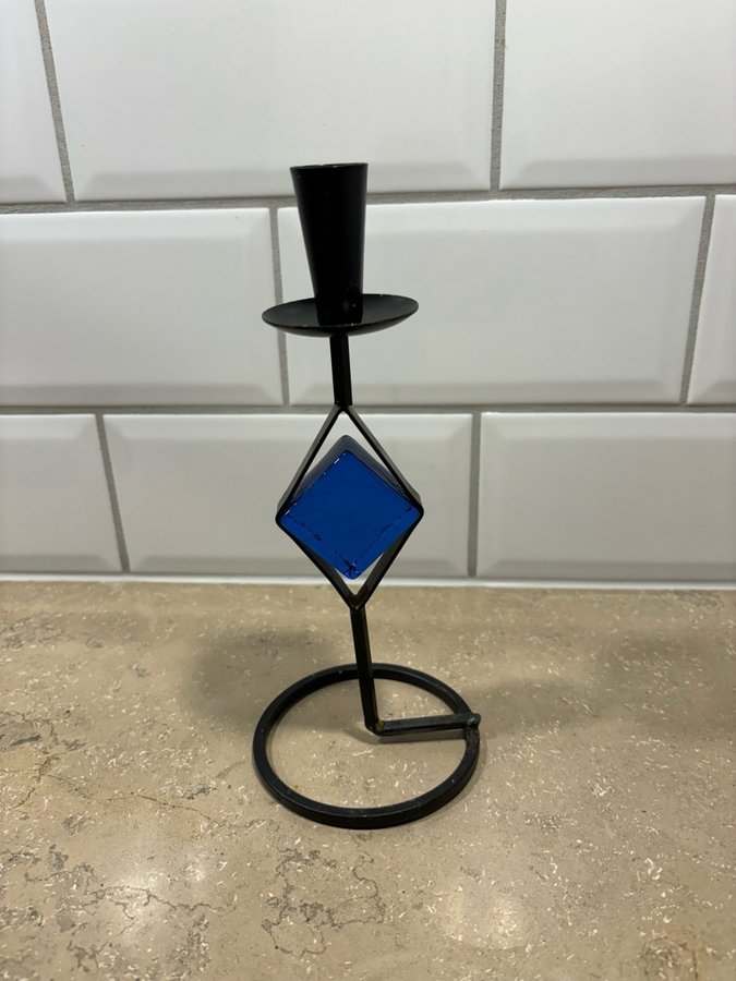 Bo svensk design Made in Sweden ljusstake gjutjärn med blått glas RETRO