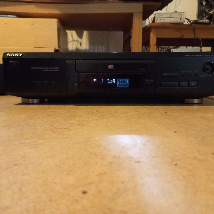 Sony CDP-XE330 CD-spelare