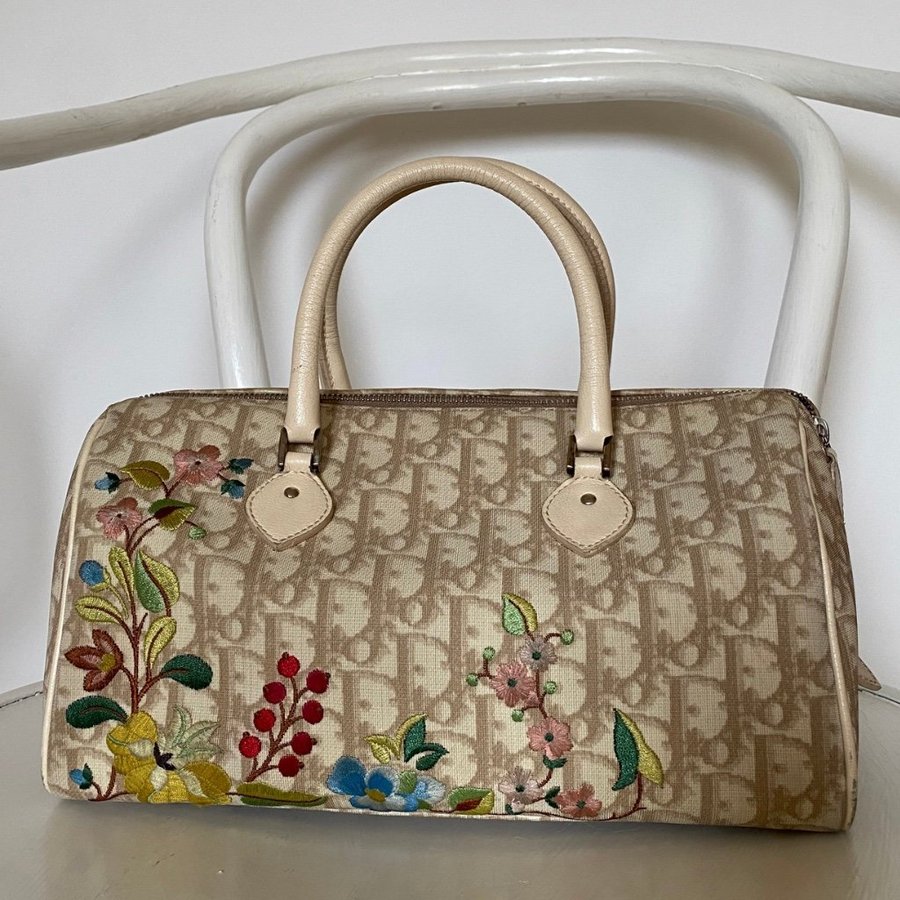 Vintage Dior Floral Embroidered Boston Bag 2005 Väska