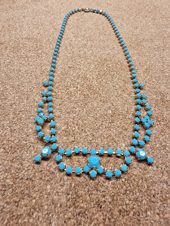 Blue necklace