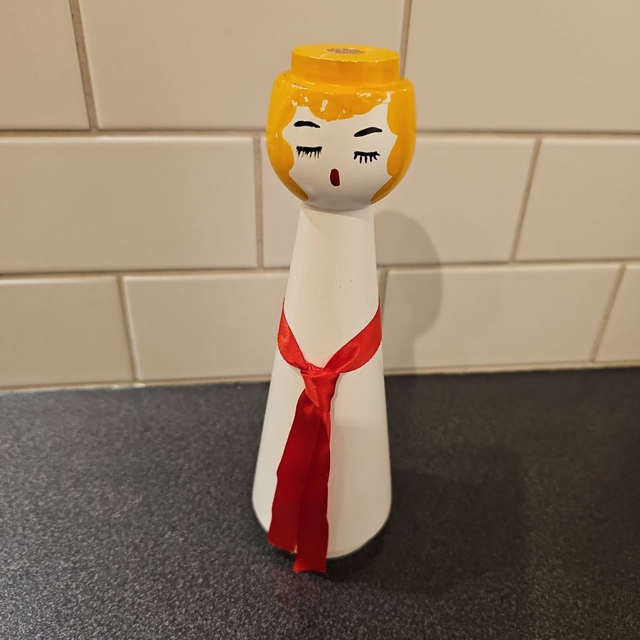 Träfigur Lucia