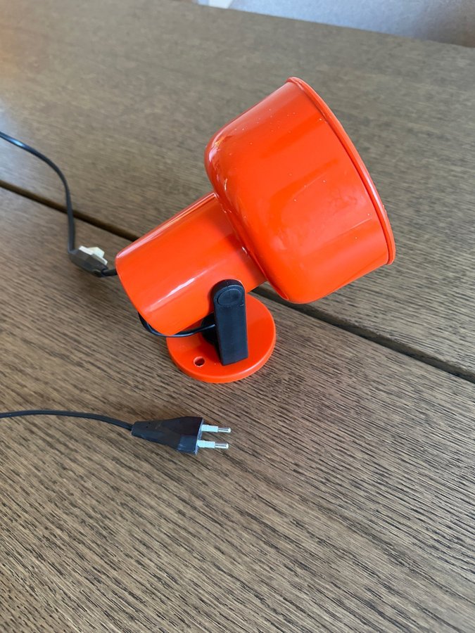 RETRO orange vägglampa