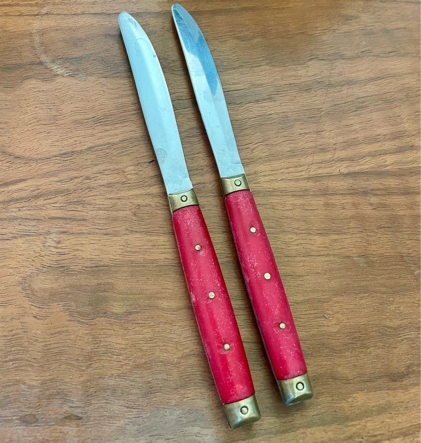 2 BESTICK FRANKRIKE VINTAGE RETRO BISTRO RÖD MÄSSING MATKNIV KNIV FRANCE