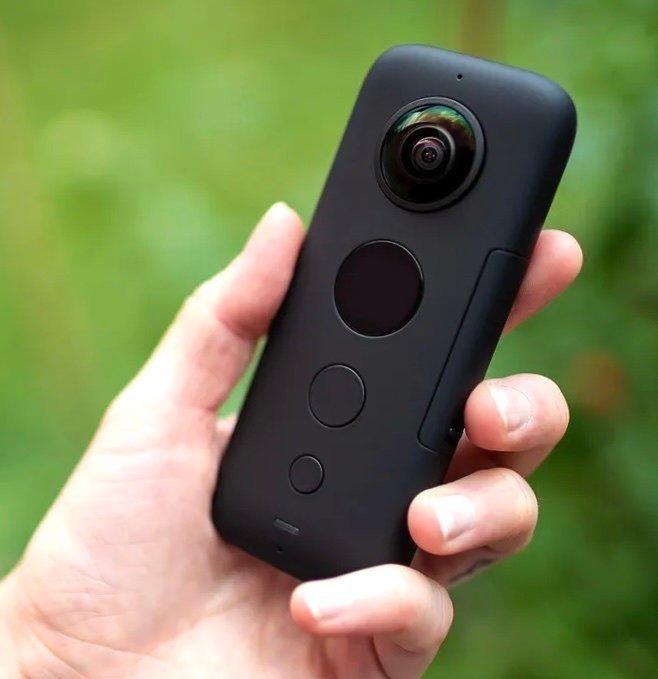 Insta360 X1