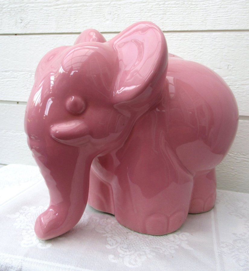 Stora elefanten Jie Keramik Gantofta rosa retro 80-tal etikett kitsch elefant