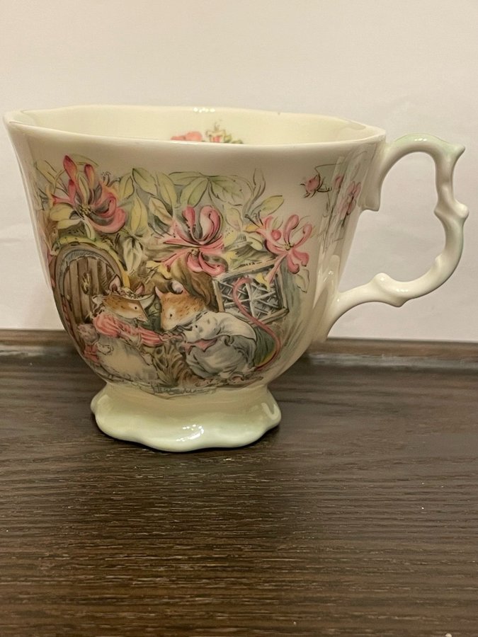 Royal Doulton Summer Brambly Hedge/ mugg- Vintage