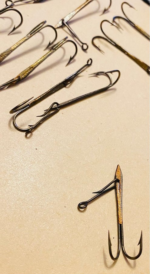 MUSTAD special dubbelkrokar! 10st i sin original ask ! Utrop 1kr