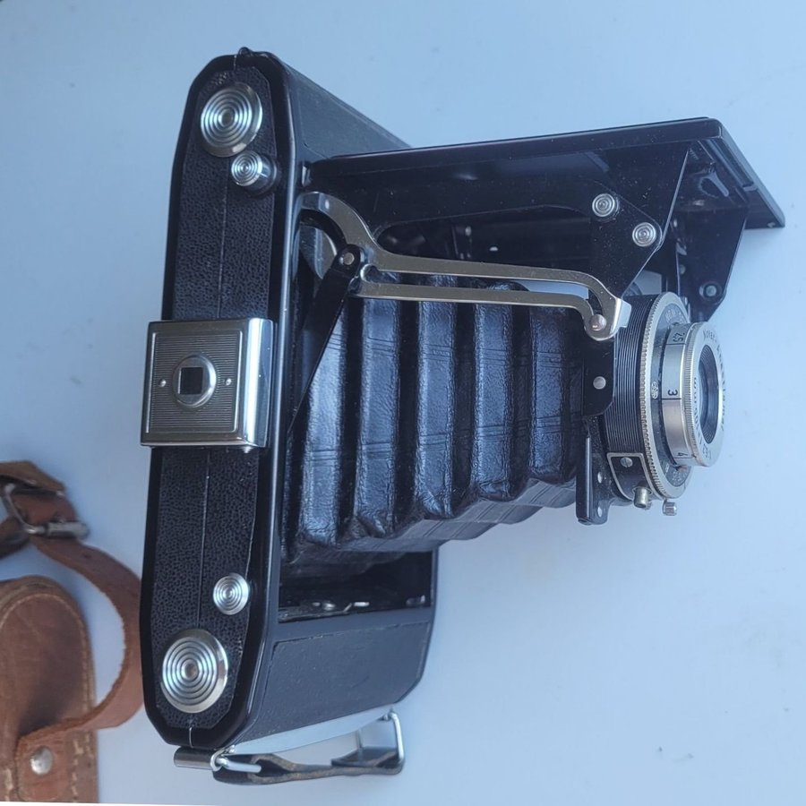 Zeiss Ikon Nettar 515/2 bälgkamera Novar-Anstigmat 1:6,3 f=105med väska i läder