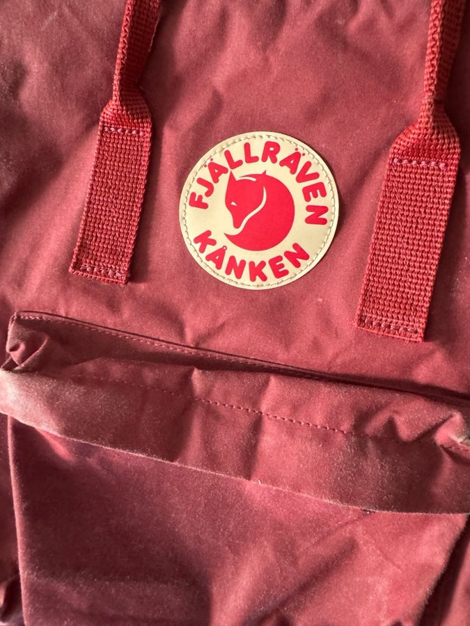 Fjällräven Kånken vinröd