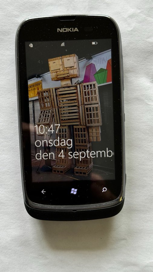 Nokia Lumia 610 Windows Phone 3.7” skärm 5mp kamera