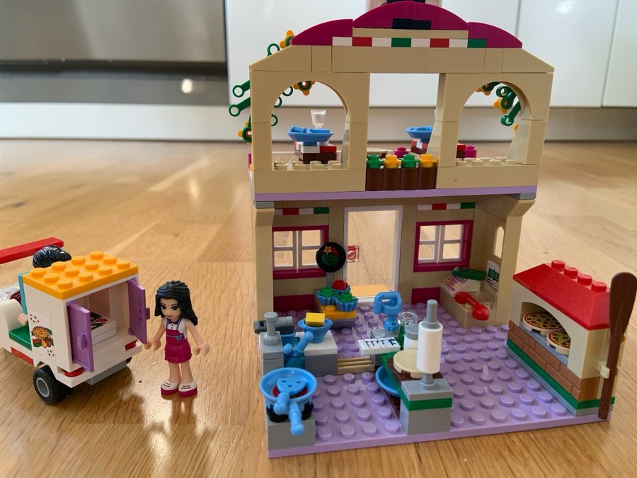 LEGO Friends 41311 - Heartlake Pizzeria