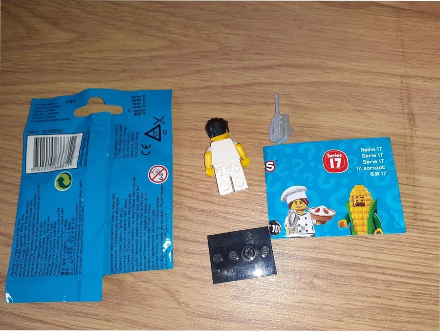 Lego Minifigur serie 17 nyskick inkl ååse och manual