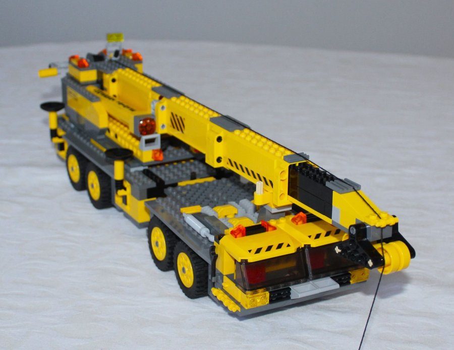 LEGO CITY CONSTRUCTION 7249 XXL MOBILE CRANE