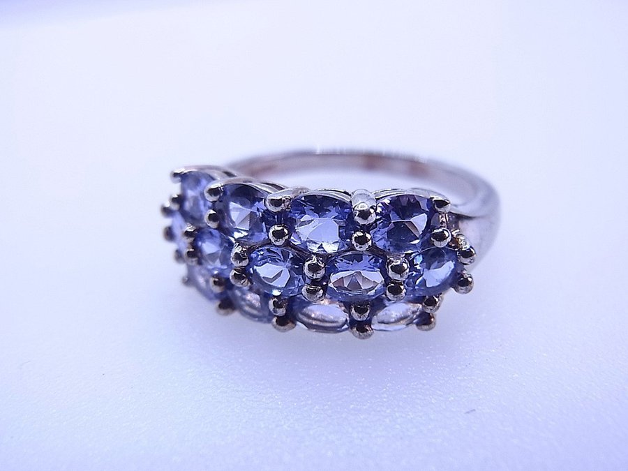 DESIGNER TANZANITE COCTAIL - RING HARRY IVENS.