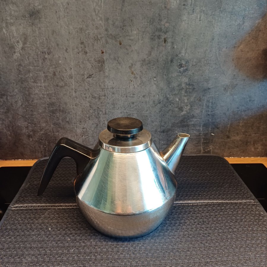 Hollywood Stainless Tea Kettle Nils-Johan.