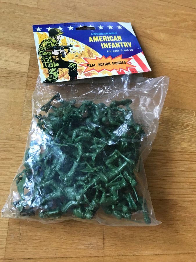 Oöppnad förpackning med leksakssoldater - Unbreakable American Infantry