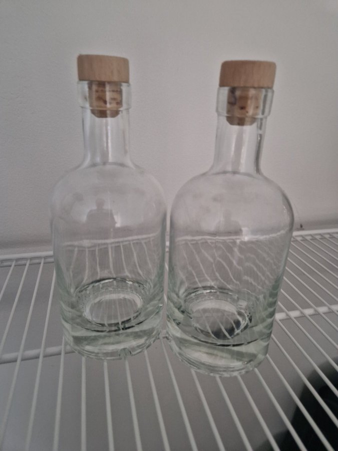 Glasflaska för gin