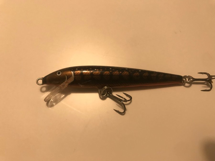 RAPALA FLOATING IRELAND - BLACK MUDDLER