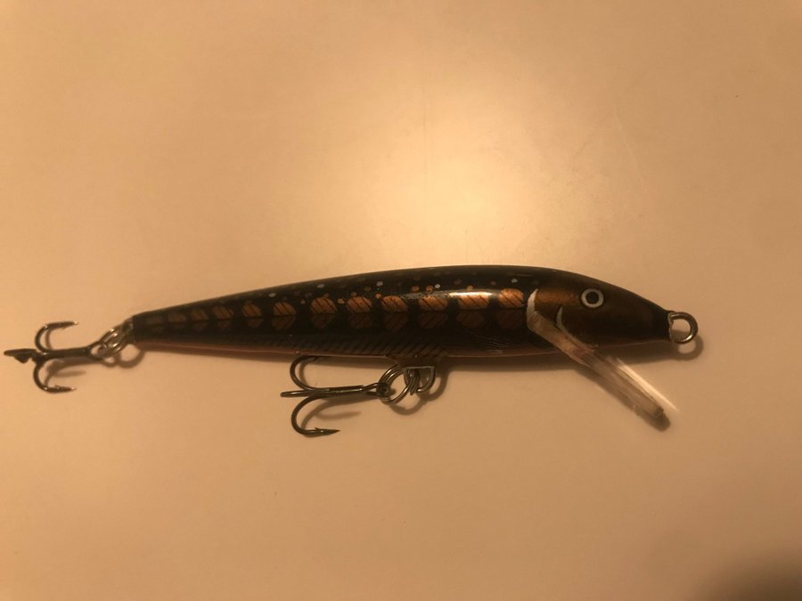 RAPALA FLOATING IRELAND - BLACK MUDDLER