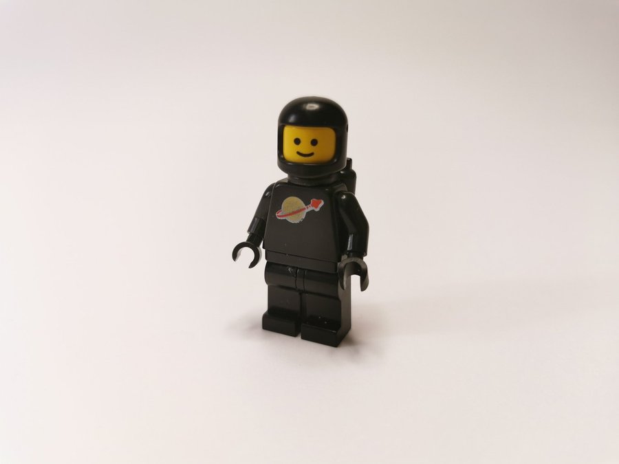 Lego - minifigur - space - klassisk - svart