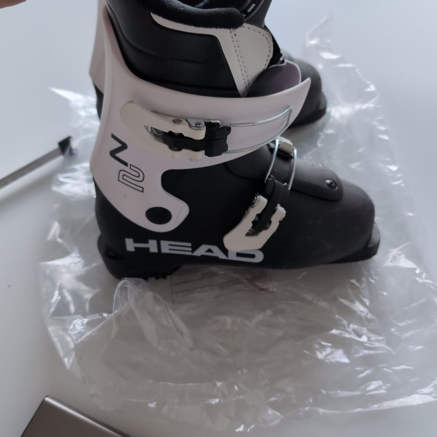 HEAD Z2 Ski Boots Size 215