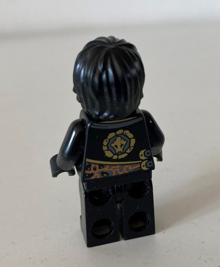 Lego Minifigur Ninjago Cole - Rebooted